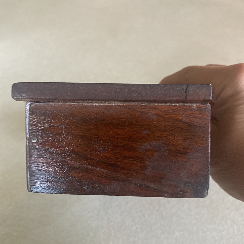 Vintage Art Deco look oak veneer wood display shelf with metal rings for hanging - Picture 4 of 11